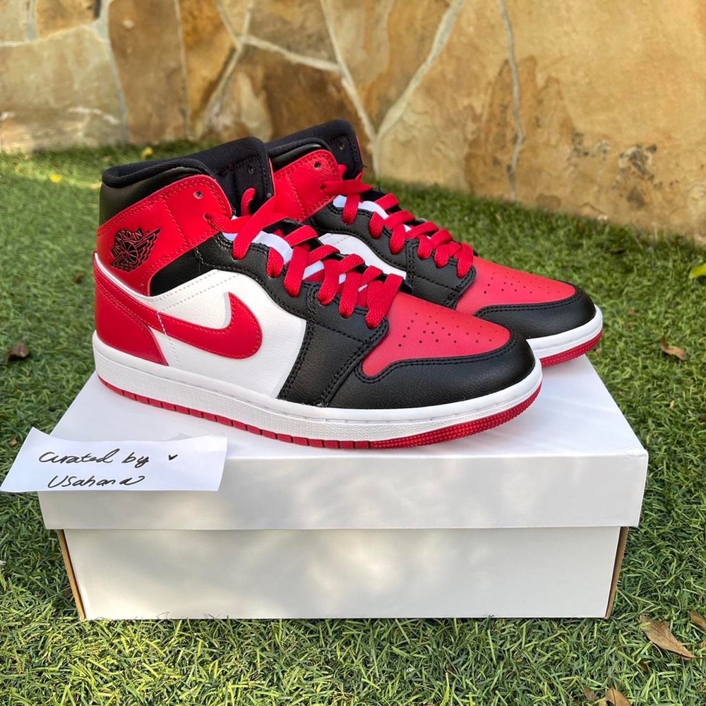 Women’s Nike Air Jordan 1 mid retro white black Red Bull bred shoes - Picture 2 of 4